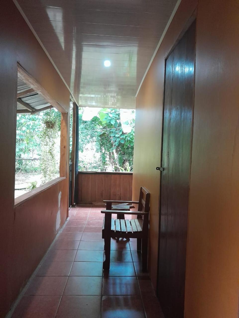 Cabinas Corcovado Green Parrot, Los Planes Drake Drake Bay Exterior photo